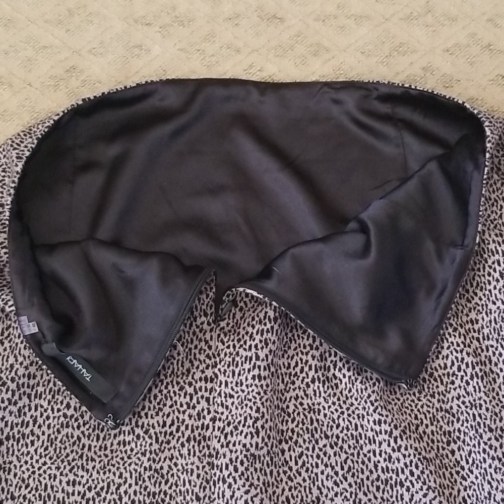 Skirt - Picture 3 of 4